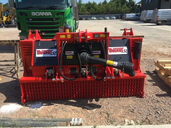 Bugnot 52 with lorry