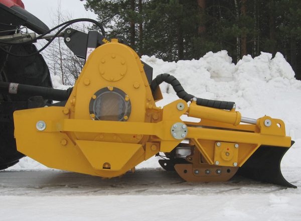 MeriCrusher RC-4000 snow